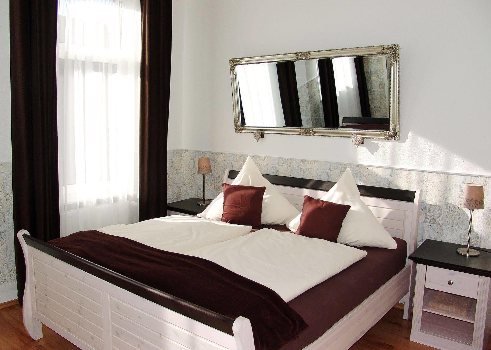 Hotel Garni Landhaus Uttum Krummhörn Dış mekan fotoğraf